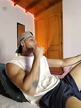 morenosiam online show from December 4, 2025, 3:27 am