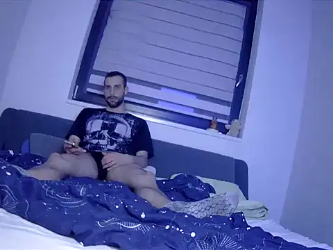 Snapshot of gryzoon chatting on November 4, 2025, 9:36 pm gryzoon online show from November 4, 2025, 9:36 pm