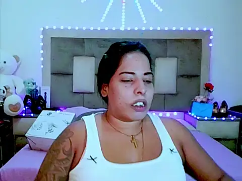 indiantopaz694u online show from May 6, 2026, 4:45 pm