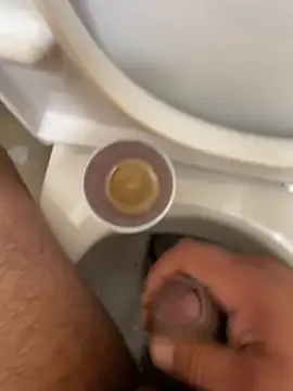 Alexander18edd online show from November 7, 2025, 12:05 pm