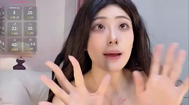 xiaolanlan3344 online show from March 22, 2025, 2:58 pm