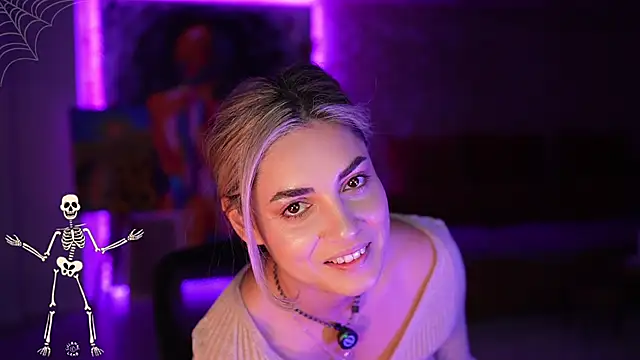  Allie  online show from October 28, 2025, 5:22 am