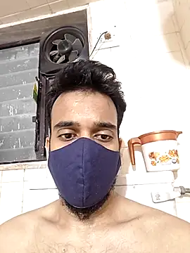 cuteboyhot18 online show from February 25, 2025, 1:28 pm