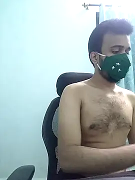 cuteboyhot18 online show from February 25, 2025, 5:25 pm