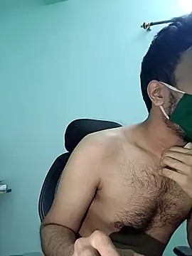 cuteboyhot18 online show from March 3, 2025, 7:43 am