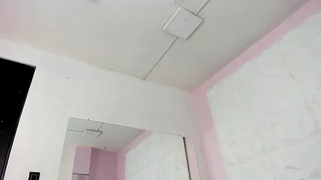 Valeriagomez  online show from October 21, 2025, 12:28 pm