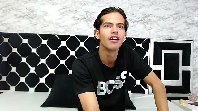 Maximoherrera 16 online show from February 28, 2025, 3:59 am