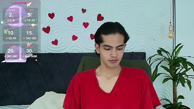 Maximoherrera 16 online show from April 15, 2026, 4:36 pm