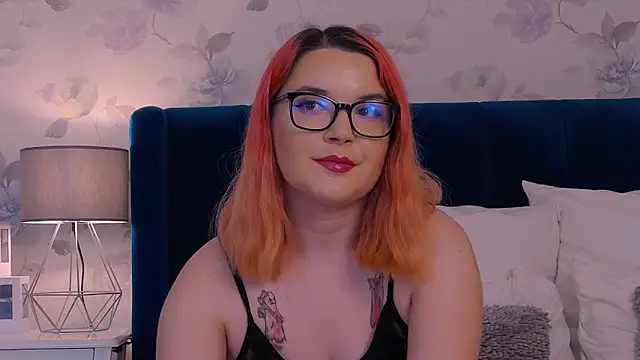 Snapshot of KailyKay chatting on September 22, 2025, 6:10 pm KailyKay online show from September 22, 2025, 6:10 pm