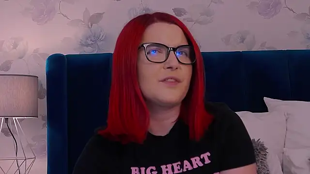 Snapshot of KailyKay chatting on September 25, 2025, 6:11 pm KailyKay online show from September 25, 2025, 6:11 pm