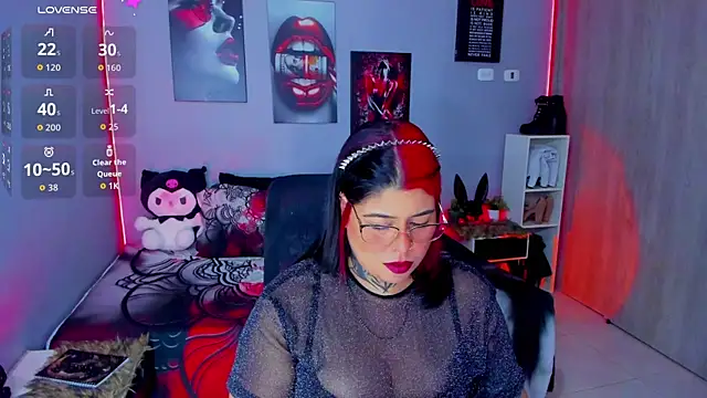 Snapshot of Veronika_metal chatting on October 8, 2025, 12:58 pm Veronika metal online show from October 8, 2025, 12:58 pm