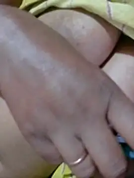 Disha2870 online show from March 18, 2026, 2:47 am