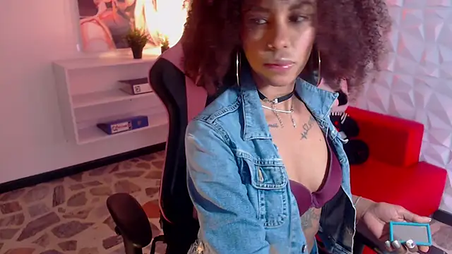 Snapshot of anahi_macys chatting on March 7, 2025, 2:12 pm anahi macys online show from March 7, 2025, 2:12 pm