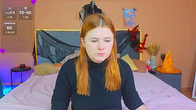 Eva Starlight online show from November 4, 2025, 4:11 am