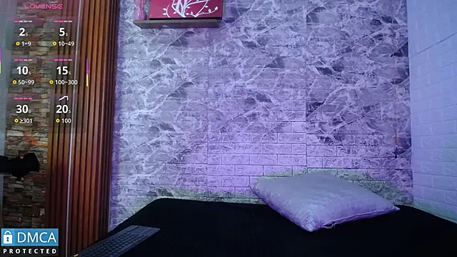 MaeveKuro online show from September 15, 2025, 3:28 am