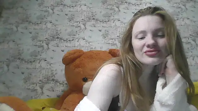 Eveline May online show from February 28, 2025, 3:04 pm