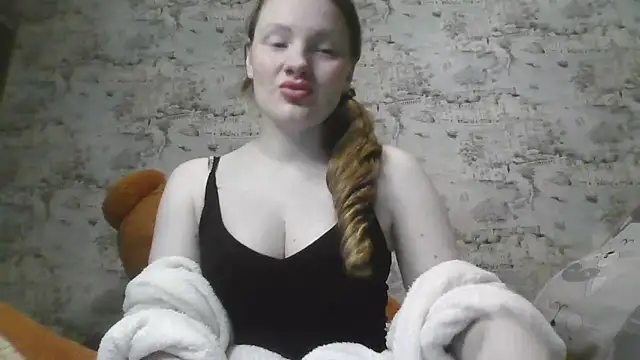 Eveline May online show from March 6, 2025, 5:00 pm