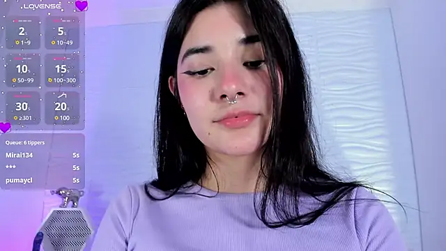 NicoleDallas online show from March 19, 2025, 8:00 pm