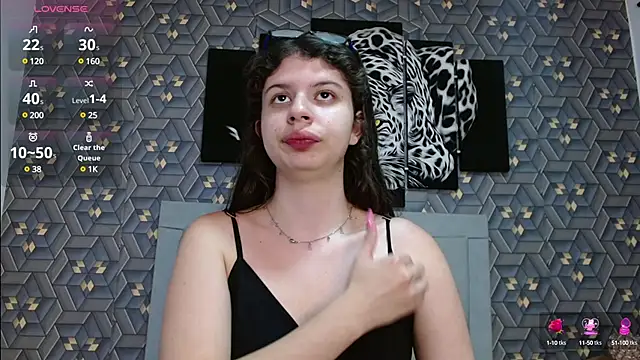 Nicolane Palmer online show from March 21, 2025, 1:23 pm