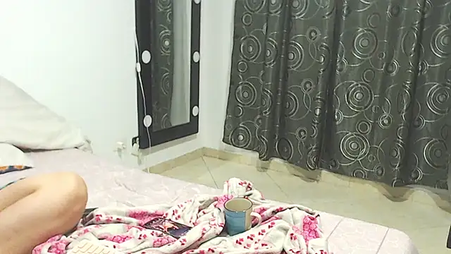 Nicolane Palmer online show from September 18, 2025, 11:01 am