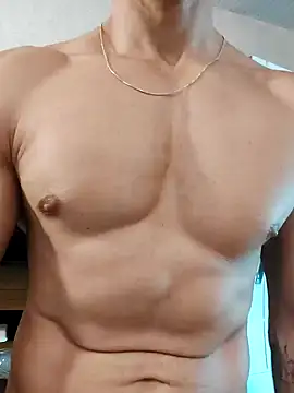 juniortche1313 online show from December 3, 2025, 5:11 pm