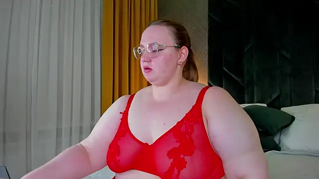 Amy Hall online show from March 14, 2025, 11:12 am
