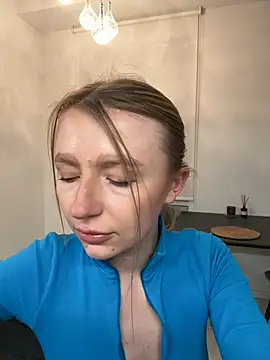 Snapshot of EvaBrooklyn chatting on March 5, 2025, 6:01 pm EvaBrooklyn online show from March 5, 2025, 6:01 pm