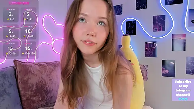 Dreamy Polly online show from March 3, 2025, 7:49 pm