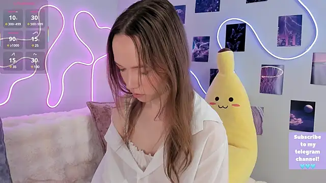 Dreamy Polly online show from March 21, 2025, 7:13 pm