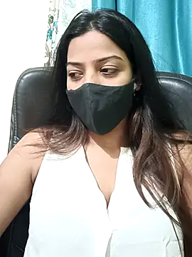 CRAZY  BITE online show from February 8, 2026, 9:51 pm