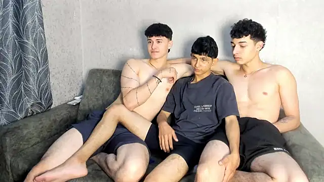 persy sexxx18 online show from March 19, 2026, 7:40 pm