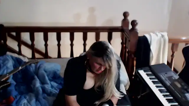 Snapshot of emmex671 chatting on March 10, 2026, 7:46 am emmex671 online show from March 10, 2026, 7:46 am