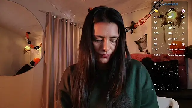 Snapshot of miaoconell chatting on October 28, 2025, 8:33 pm miaoconell online show from October 28, 2025, 8:33 pm