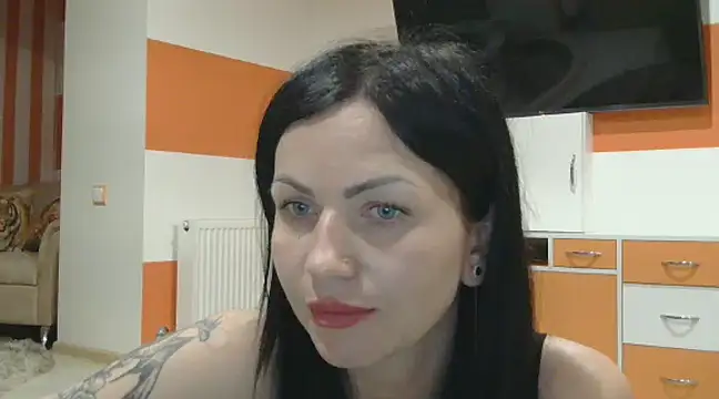 MystaLuuna online show from March 11, 2025, 4:29 pm