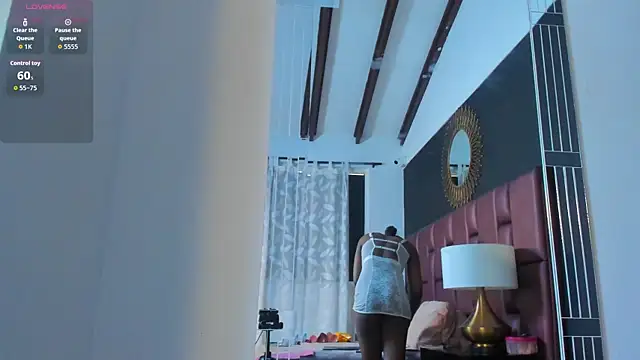 RitaGibsonn online show from October 30, 2025, 7:36 pm