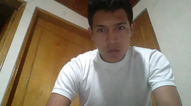 Snapshot of TuVergaRica69 chatting on February 27, 2025, 12:21 am TuVergaRica69 online show from February 27, 2025, 12:21 am