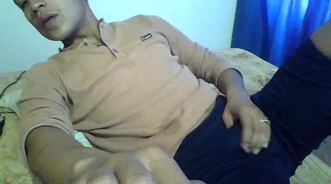 Snapshot of TuVergaRica69 chatting on March 5, 2025, 8:00 pm TuVergaRica69 online show from March 5, 2025, 8:00 pm