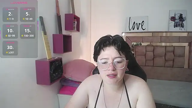 Snapshot of safyka chatting on September 29, 2025, 2:38 am safyka online show from September 29, 2025, 2:38 am