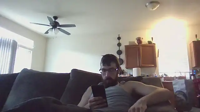 Snapshot of Johnnypro1OF chatting on October 3, 2025, 3:42 pm Johnnypro1OF online show from October 3, 2025, 3:42 pm