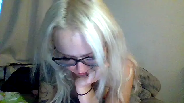 Snapshot of sluttypumpkin chatting on July 8, 2026, 3:05 pm sluttypumpkin online show from July 8, 2026, 3:05 pm