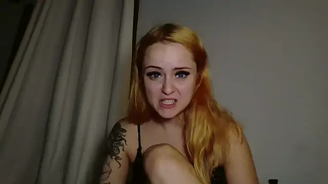 Snapshot of sluttypumpkin chatting on July 29, 2026, 9:40 am sluttypumpkin online show from July 29, 2026, 9:40 am