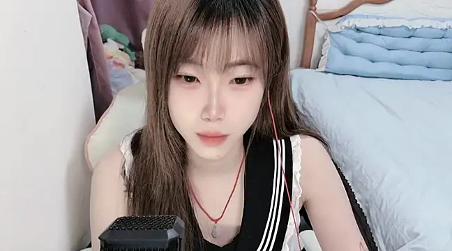 vivian-vv online show from March 20, 2025, 9:46 pm
