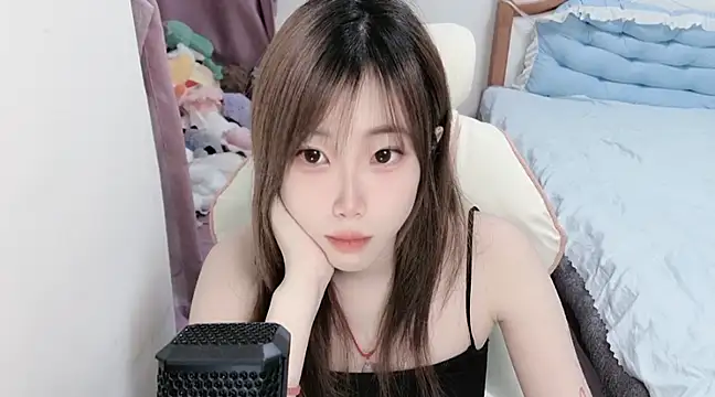 vivian-vv online show from March 22, 2025, 10:37 pm
