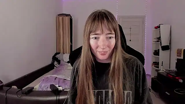 Snapshot of bekkawell chatting on September 19, 2025, 6:19 pm bekkawell online show from September 19, 2025, 6:19 pm