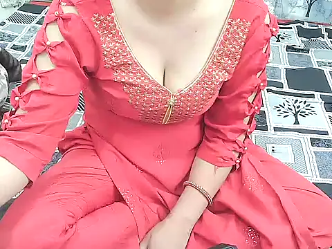 cutenimahi online show from March 18, 2025, 9:42 am