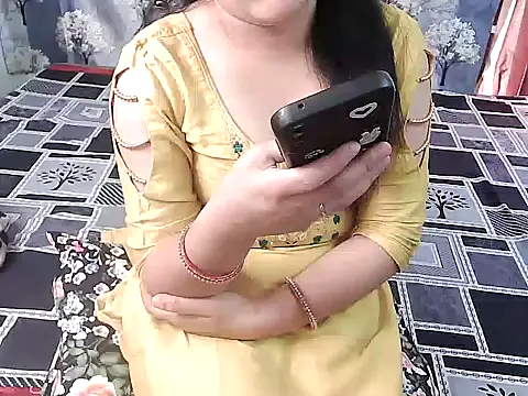 cutenimahi online show from March 20, 2025, 5:02 am