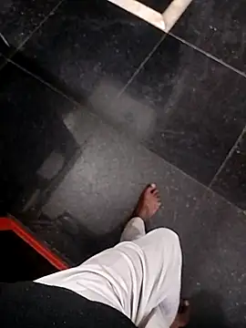 BlackDog  69 online show from November 3, 2025, 1:08 am