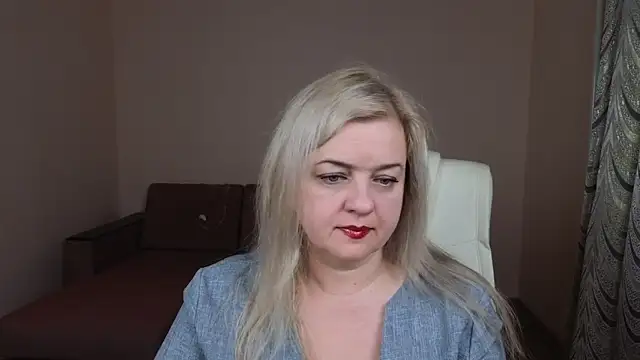 Snapshot of Mary_Mist chatting on March 9, 2025, 12:42 am Mary Mist online show from March 9, 2025, 12:42 am