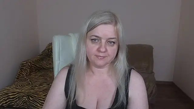Snapshot of Mary_Mist chatting on March 20, 2025, 6:53 pm Mary Mist online show from March 20, 2025, 6:53 pm