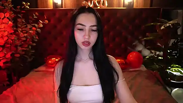 Snapshot of WildKittenX_ chatting on February 15, 2026, 6:43 am WildKittenX online show from February 15, 2026, 6:43 am